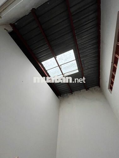 Q10 Lý Thái Tổ – Nhà 37m², 4PN, hẻm 4m, 2 lầu ST – giá 6.2 tỷ TL – hot