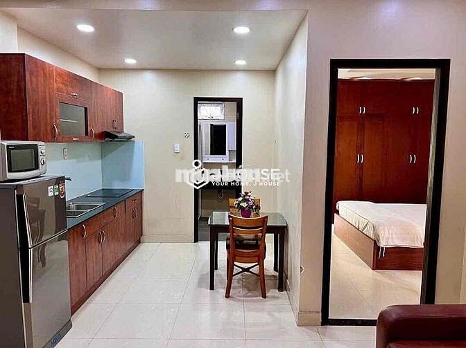 Căn Hộ Một Phòng Ngủ Ban Công Đẳng Cấp Tại Phú Nhuận RỘNG 50m2