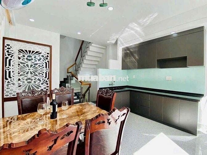 NC 4pn5wc 56m2 full nt đường số 9 phường 9 GV