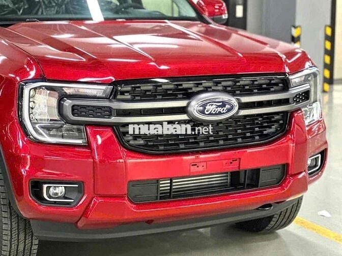 Ranger XLS 1 cầu 2025 - trả trước từ 145tr lấy xe