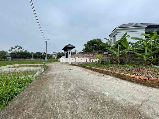 120,4M LÔ GÓC 2 mặt tiền gần công nghệ cao Hoà Lạc