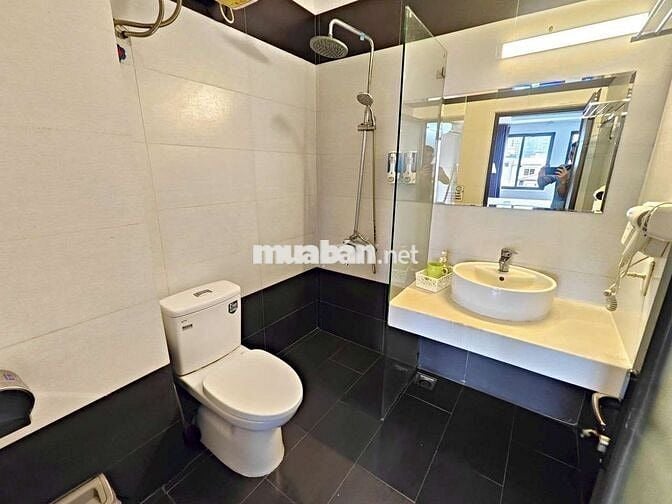 Mk cho thuê căn trống sẵn Studio 30m2 full đồ b.công thoáng ở Đội Cấn