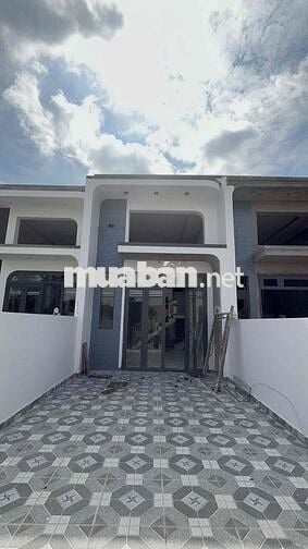 Nhà gác lững gần trung tâm Biên Hòa, đường 7m, shr full thổ cư