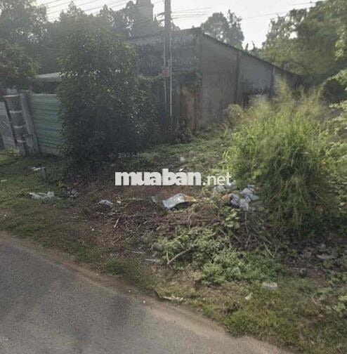 Muốn sang lại lô đất mt DH ngang 10m kế bên trạm xăng sẵn 200TC