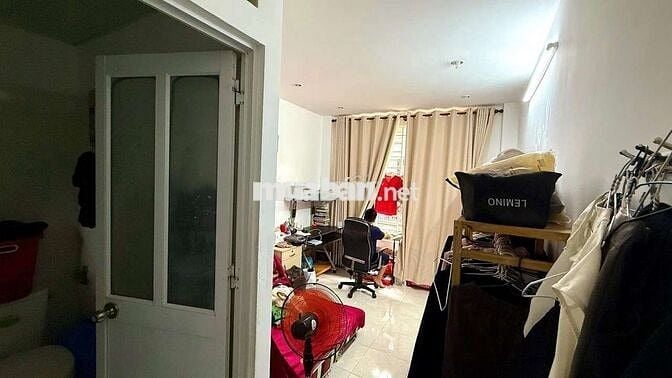 Cho thuê nhà đg.trần văn đang.p9.quận.3