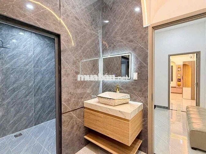 Nhà Phố hoàn công nôii thăt cao cấp