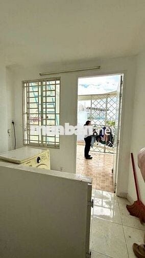 Cho thuê nhà đg.trần văn đang.p9.quận.3