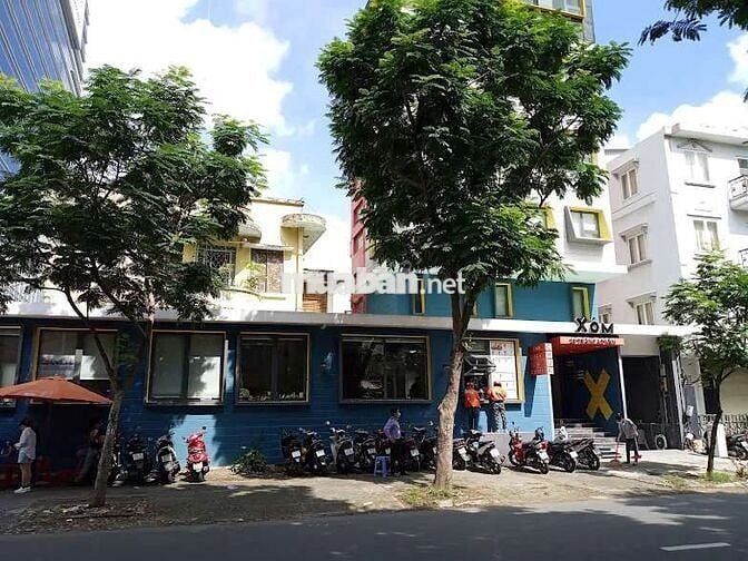 Cho thuê tòa nhà Trần Cao Vân Q1 – ngang 23m, giá chỉ 200tr