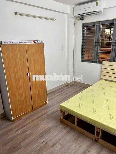 cho thuê phòng ban công ngay chợ Vườn Chuối giá 5.5 triệu