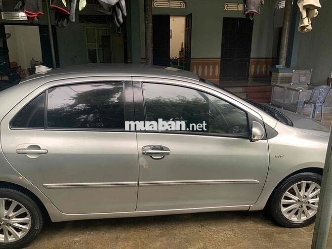 Toyota Yaris 2010 - 220000 km