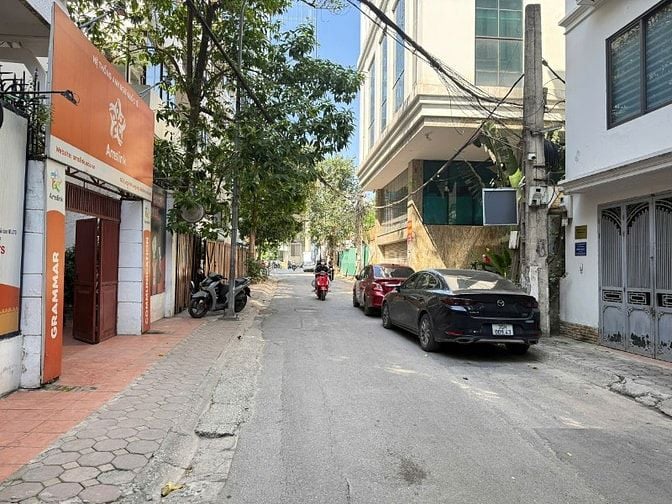 CẦN BÁN NHÀ PHÂN LÔ NGÕ VIP PHỐ LÁNG HẠ