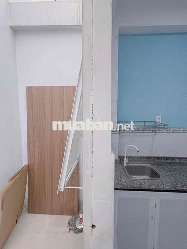 CHO THUÊ PHÒNG TRỌ CÓ THANG MÁY ĐẦY ĐỦ NỘI THẤT GẦN ETOWN CỘNG HOÀ