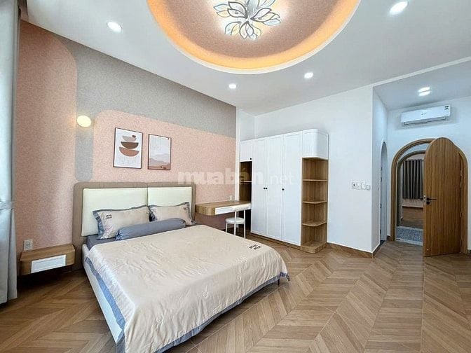 BÁN NHÀ DT 4,10m nở hậu 4,60m X 16m, SIÊU PHẨM GIÁP RANH BÌNH THẠNH, 