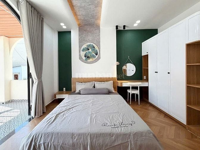 BÁN NHÀ DT 4,10m nở hậu 4,60m X 16m, SIÊU PHẨM GIÁP RANH BÌNH THẠNH, 