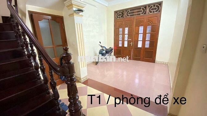 Cho thuê nhà 4 tầng Ngõ 105 Xuân La
