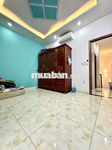 Giáp Tên Lửa - 44 m2 - 2 Tầng - Nhỉnh 4 tỷ