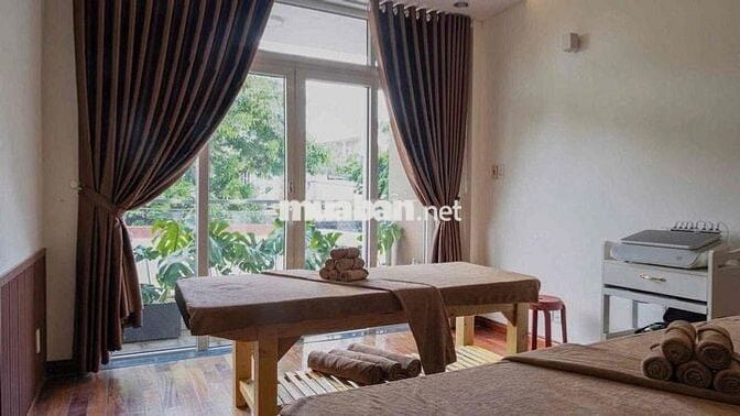 NHÀ MỚI, CÓ SÂN CỰC CHILL TẠI 56B TRẦN NHẬT DUẬT QUẬN 1