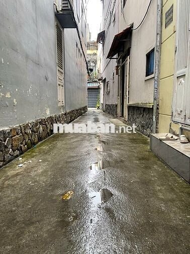 Nhà cho thuê đường Nguyễn Ngọc Lộc, P 14, Q 10 giá chỉ 8tr 2PN