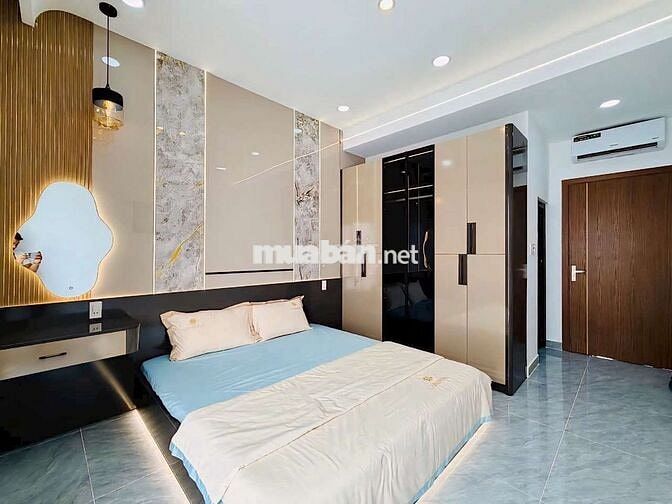 CHÍNH CHỦ BÁN GẤP NHÀ PHỐ 4 TẦNG TRONG KĐT LỚN, GẦN LÀNG ĐH, GA METRO