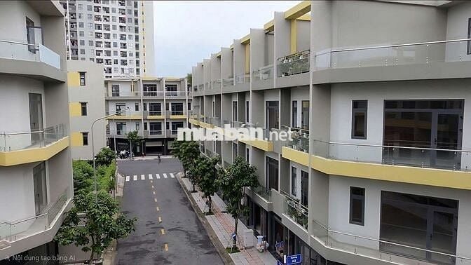 CHÍNH CHỦ BÁN GẤP NHÀ PHỐ 4 TẦNG TRONG KĐT LỚN, GẦN LÀNG ĐH, GA METRO