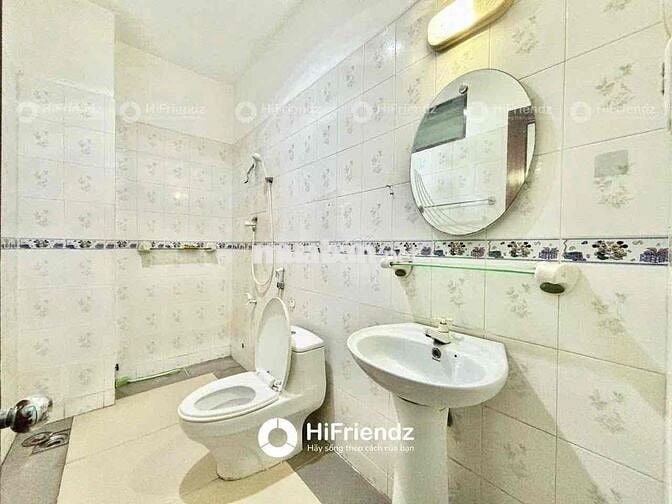 TRỐNG LẠI PHÒNG BANCOL FULL NỘI THẤT CHO NUÔI PET CÁCH VHU 3P ĐI XE