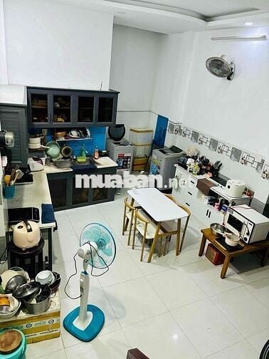 Phòng trọ full nội thất, không chung chủ, đường Phạm Văn Chí Q6