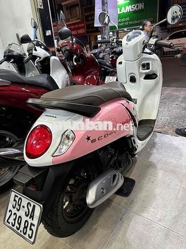 Scoopy 12/2024. Khoá smartkey Bản độ hello kitty.