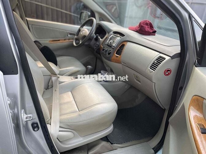 Toyota Innova 2010 V - 135000 km