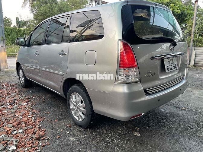 Toyota Innova 2010 V - 135000 km