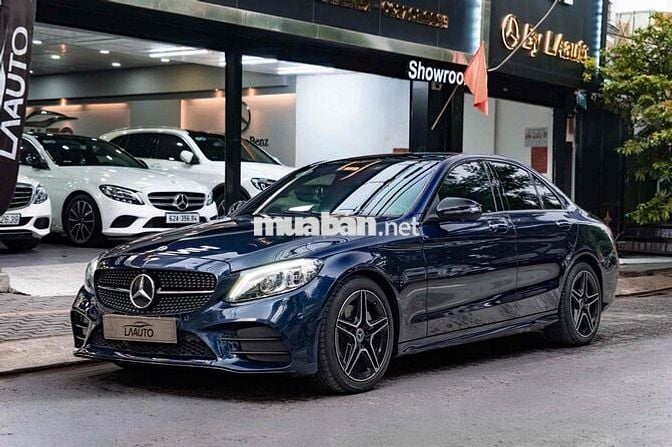 LONG ANH AUTO về Mercedes C300 AMG 2021 27000km