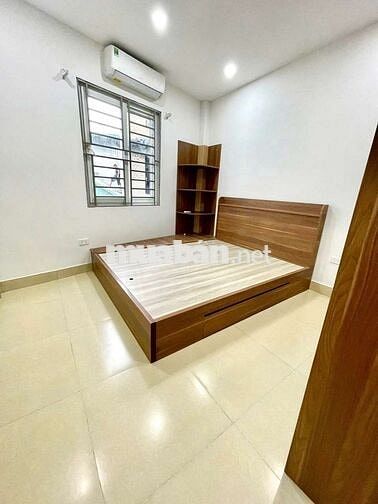 BÁN NHÀ 4 TẦNG DÂN XÂY GẦN 40M² CẠNH CẤP 3 THẠCH BÀN,LONG BIÊN