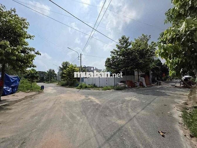 Đất góc 2 mặt tiền KDC đất mới, phường Tân Bình, Tp Dĩ An