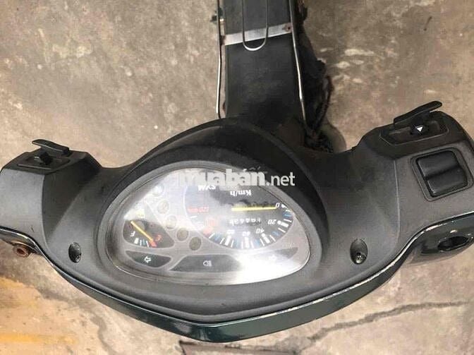 SYM Elegant Giá rẻ hơn xe tàu