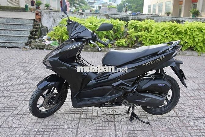 Honda Air Blade 125 đen mờ 4V 2023 Bản Đặc Biệt