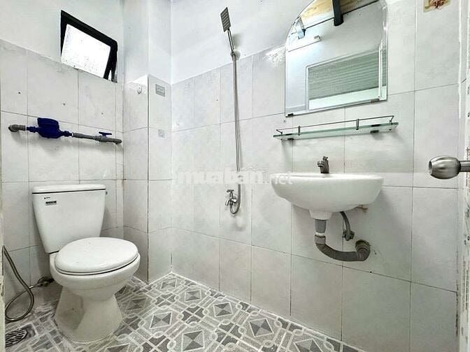 Phòng trọ sinh viên giá rẻ có gác ngay phan văn hớn trường chinh