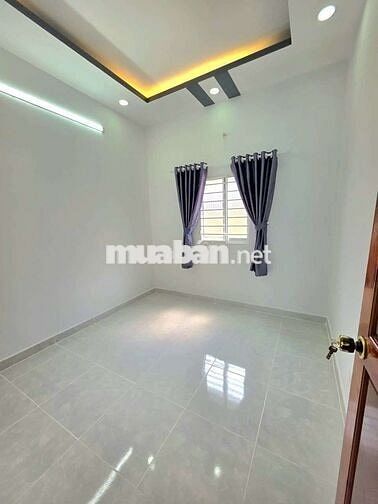 Nhà có sổ hồng hẻm xe hơi hai lòng. Cần bán