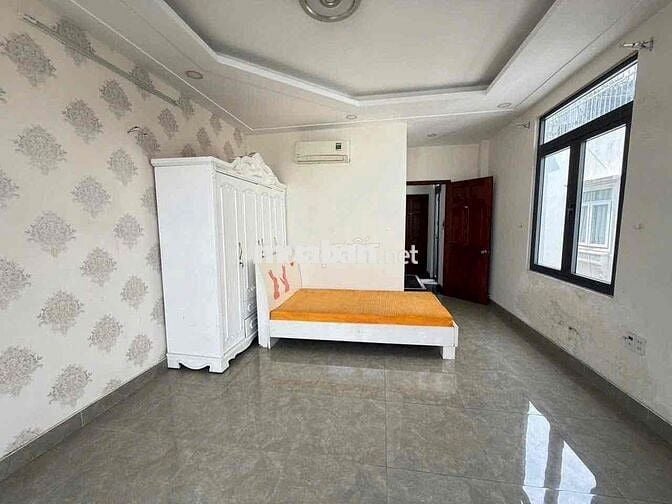 Cho thuê căn góc 2 mặt tiền Đường số 18 (4,2x16m) 7pn 6wc 25tr