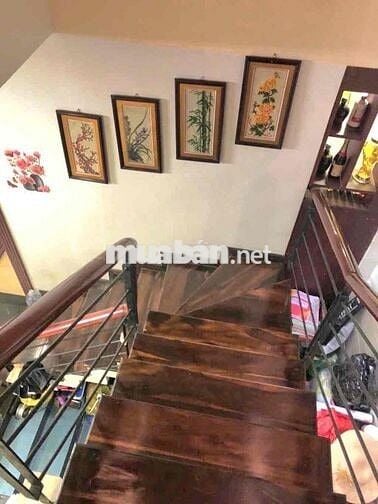 NHÀ 3 TẦNG SÂN VƯỜN XD RẤT ĐẸP - HOÀN CÔNG ĐẦY ĐỦ - HUỲNH VĂN NGHỆ