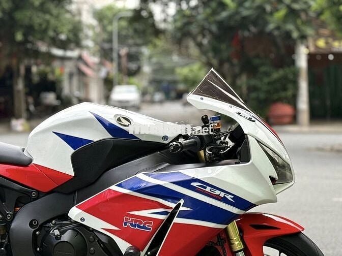 Cần bán Honda CBR1000 date 2014 biển TP
