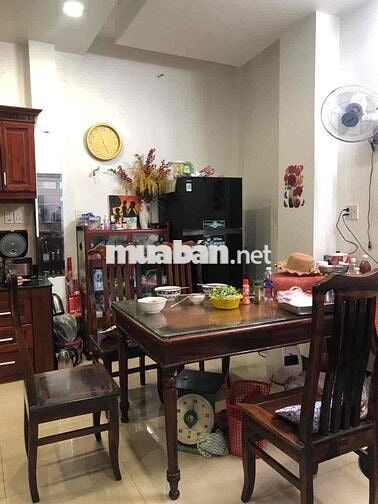 NHÀ 3 TẦNG SÂN VƯỜN XD RẤT ĐẸP - HOÀN CÔNG ĐẦY ĐỦ - HUỲNH VĂN NGHỆ