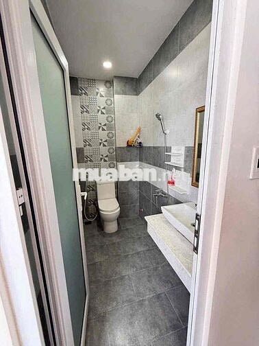 Cho thuê căn góc 2 mặt tiền Đường số 18 (4,2x16m) 7pn 6wc 25tr