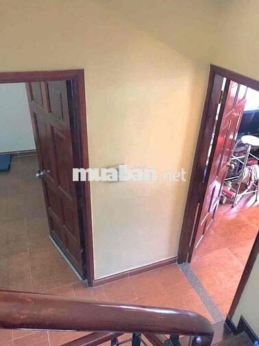 NHÀ 3 TẦNG SÂN VƯỜN XD RẤT ĐẸP - HOÀN CÔNG ĐẦY ĐỦ - HUỲNH VĂN NGHỆ