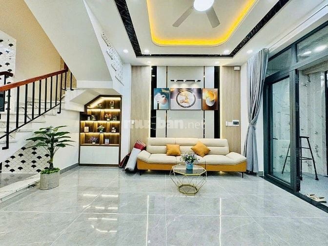 Có ngay căn nhà (4,3x18,8) 3tầng - giá chỉ 2tỷ ngay đường Nguyễn Oanh