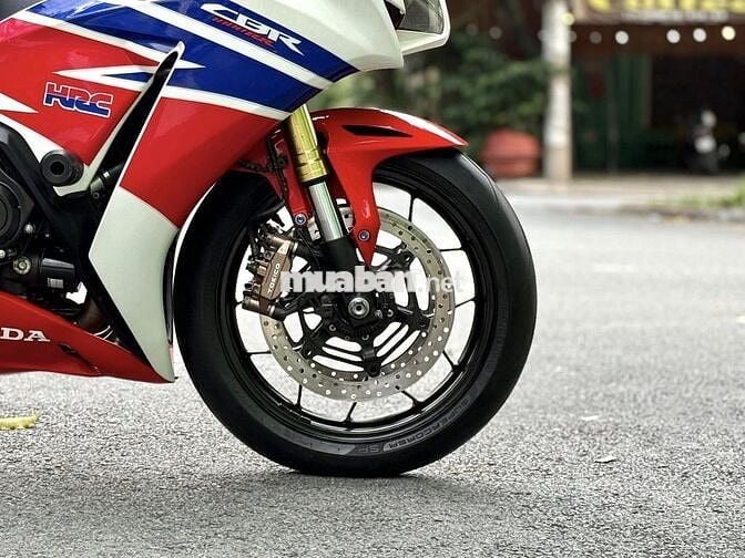 Cần bán Honda CBR1000 date 2014 biển TP