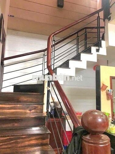 NHÀ 3 TẦNG SÂN VƯỜN XD RẤT ĐẸP - HOÀN CÔNG ĐẦY ĐỦ - HUỲNH VĂN NGHỆ