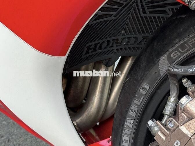 Cần bán Honda CBR1000 date 2014 biển TP