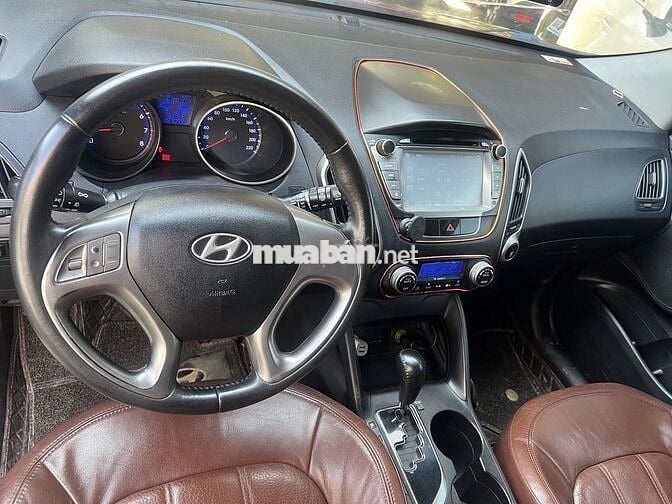 Hyundai Tucson 2011 2.0 AT 4WD - 150000 km