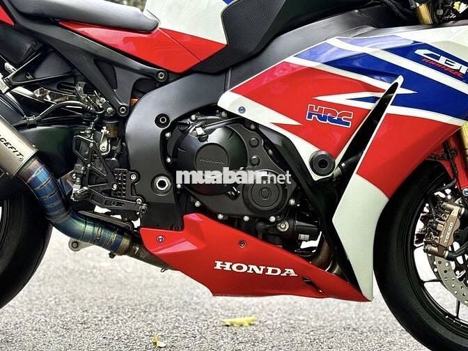Cần bán Honda CBR1000 date 2014 biển TP
