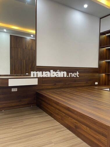 5 tầng xây mới Xuân La 33m2 full nội thất ô tô cách 30m, thuận tiện