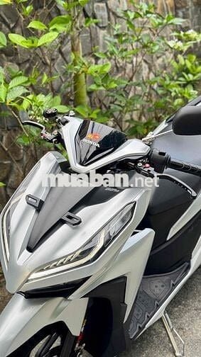 Vario 150 Bạc Cuối 2020 Full Option ( Bstp 9c )
